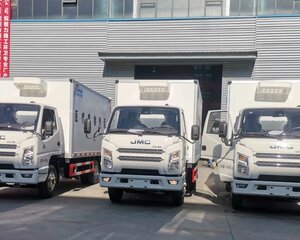 專用汽車(chē)銷(xiāo)售指南 舞臺(tái)車(chē)、廣告車(chē)、清障車(chē)與瀝青灑布車(chē)價(jià)格解析與市場(chǎng)概覽